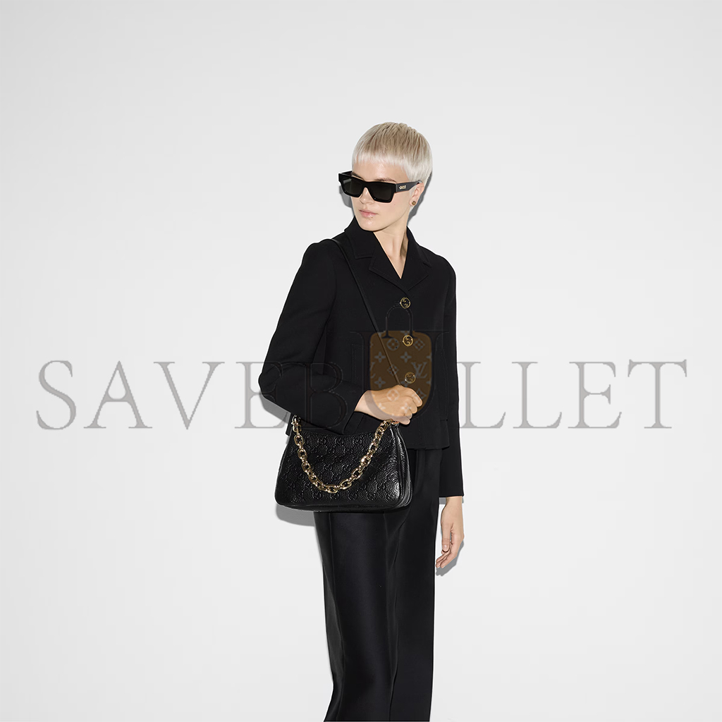 GUCCI GG EMBLEM SMALL SHOULDER BAG 815263 (29*17*10cm) GUCCI GG EMBLEM SMALL SHOULDER BAG 815263 (29*17*10cm)